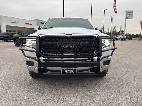 Used 2020 RAM 1500 Limited image 9