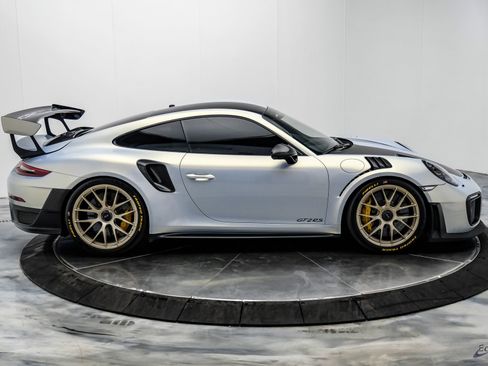 Used 2018 Porsche 911 GT2 RS w/ Weissach Package RWD image 25