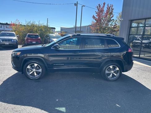 Used 2019 Jeep Cherokee Limited image 6