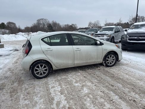 Used 2015 Toyota Prius C Four image 15