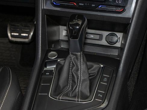 Used 2024 Volkswagen Tiguan SE R-Line image 23