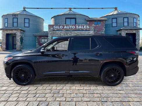 Used 2019 Chevrolet Traverse Premier w/ Redline Edition FWD image 2