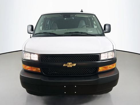 Used 2025 Chevrolet Express 2500 w/ Enhanced Convenience Package RWD image 2