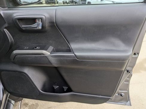 Used 2023 Toyota Tacoma TRD Sport image 32