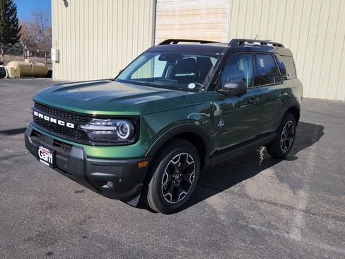 New 2025 Ford Bronco Sport Outer Banks w/ Outer Banks Tech Package+ image 2
