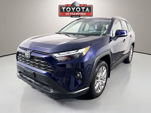 Used 2025 Toyota RAV4 XLE Premium w/ Weather Package AWD/4WD image 3
