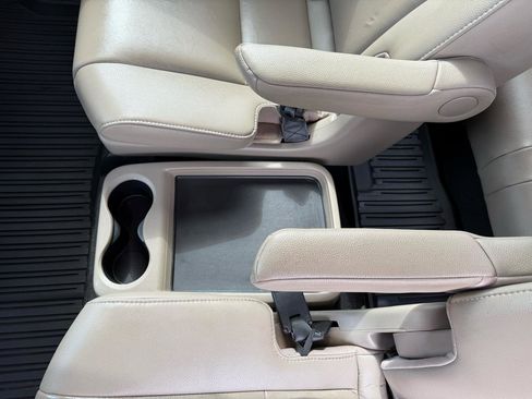 Used 2020 Honda Pilot Touring image 18