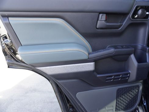 Used 2025 Toyota 4Runner Trailhunter image 16