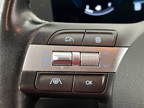 Used 2024 Hyundai Kona SEL FWD image 46