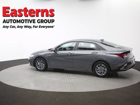 Used 2024 Hyundai Elantra SEL FWD image 60