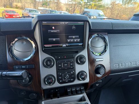 Used 2015 Ford F350 Lariat w/ Chrome Package image 35