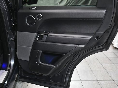 Used 2022 Land Rover Range Rover Sport HSE Silver Edition image 14