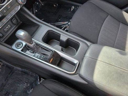 Used 2025 Nissan Sentra SV FWD image 23