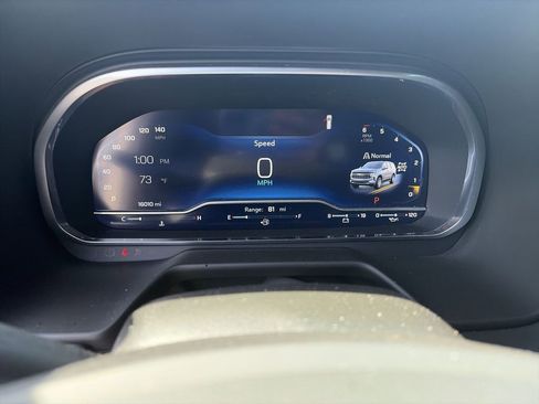 Used 2023 Chevrolet Tahoe Z71 w/ Luxury Package image 15