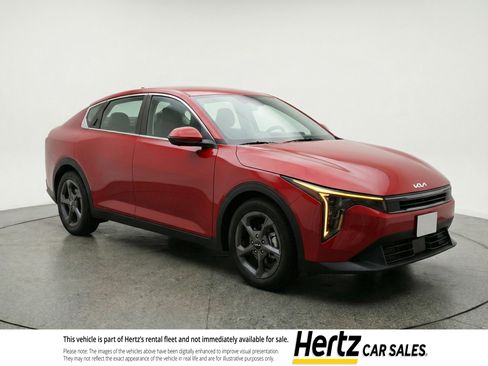 Used 2025 Kia K4 FWD image 1