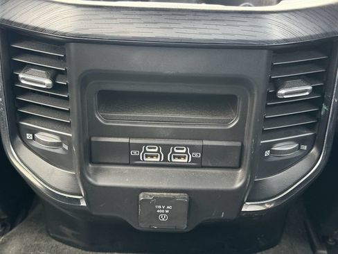 Used 2023 RAM 1500 Laramie AWD/4WD image 28