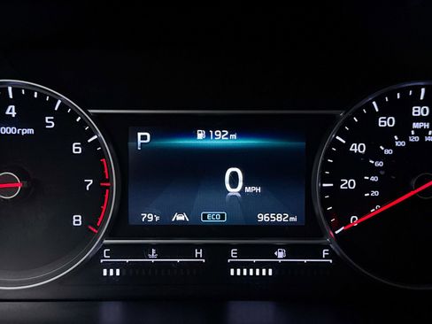 Used 2023 Kia Sorento LX image 38