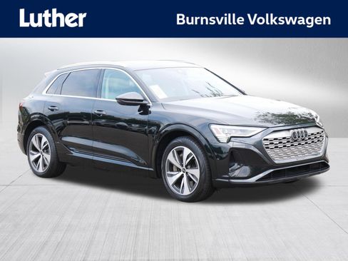 Used 2024 Audi Q8 e-tron Premium Plus w/ Premium Plus Package AWD/4WD image 1