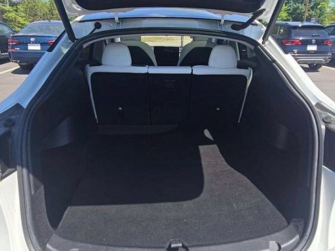 Used 2021 Tesla Model Y Long Range AWD/4WD image 8