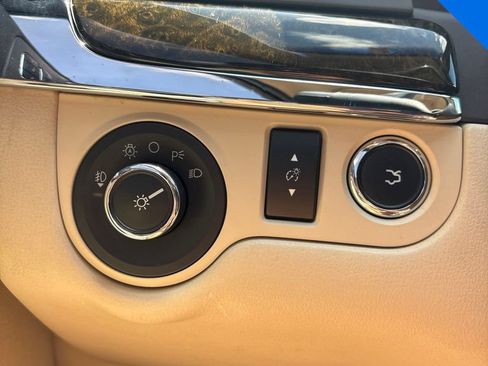 Used 2015 Lincoln MKS w/ Equipment Group 101A FWD image 16