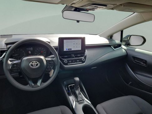 Used 2023 Toyota Corolla LE FWD image 16