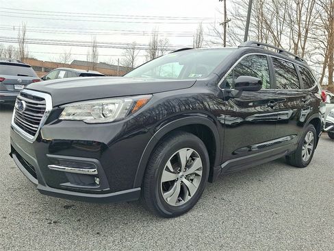 Certified 2021 Subaru Ascent Premium w/ Convenience Package image 4