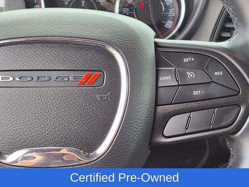 Used 2023 Dodge Challenger SXT RWD image 9