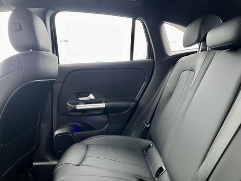 Used 2025 Mercedes-Benz GLA 250 4MATIC image 49
