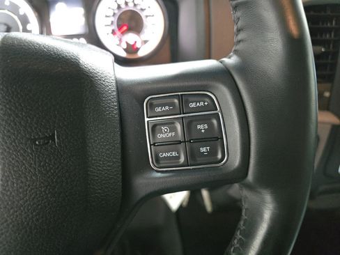 Used 2019 RAM 1500 Express w/ Wheel & Sound Group AWD/4WD image 15