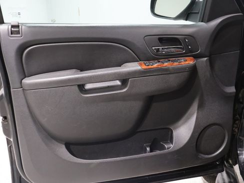 Used 2014 GMC Yukon SLT image 12