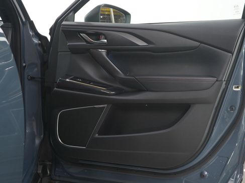 Used 2023 MAZDA CX-9 Carbon Edition image 11