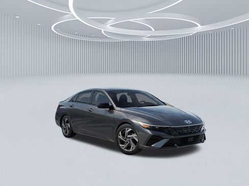 New 2026 Hyundai Elantra SEL Sport image 2