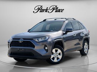 Used 2021 Toyota RAV4 XLE video 1