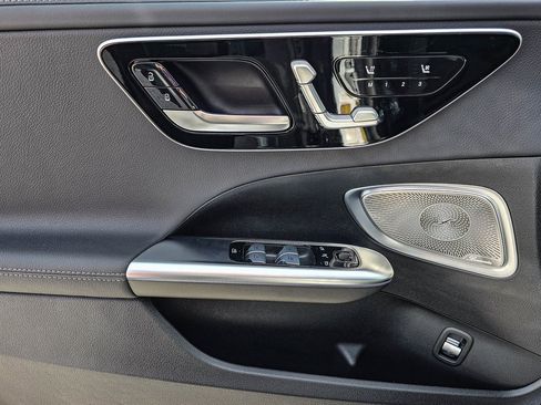 New 2025 Mercedes-Benz C 300 4MATIC Sedan image 13