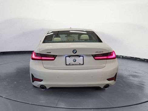 Used 2022 BMW 330i xDrive Sedan w/ Driving Assistance Package image 13