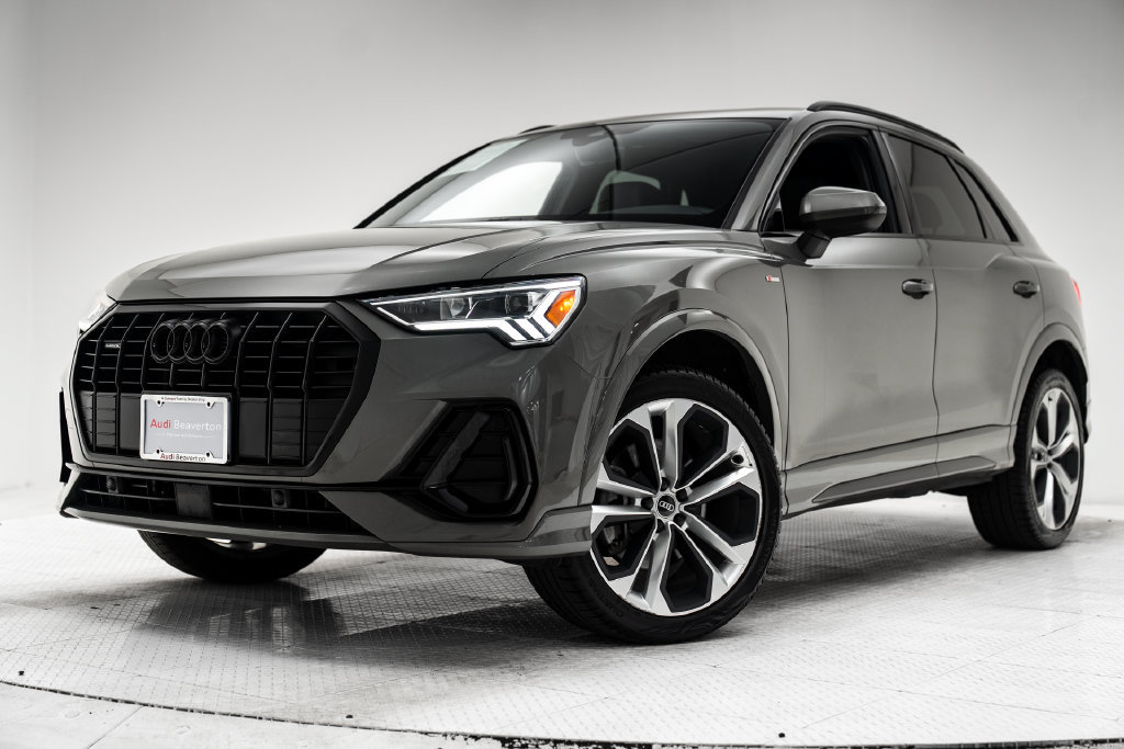 Used 2021 Audi Q3 2.0T Premium Plus w/ Premium Plus Package AWD/4WD image 1