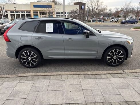 Used 2025 Volvo XC60 B5 Plus image 6