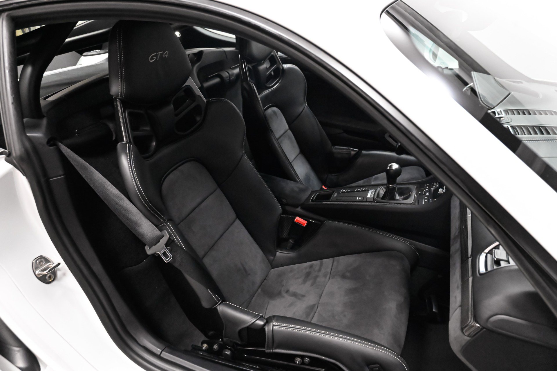 Used 2016 Porsche Cayman GT4 RWD image 42