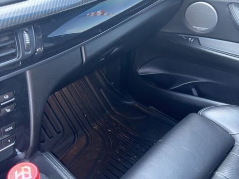 Used 2018 BMW X5 M image 2