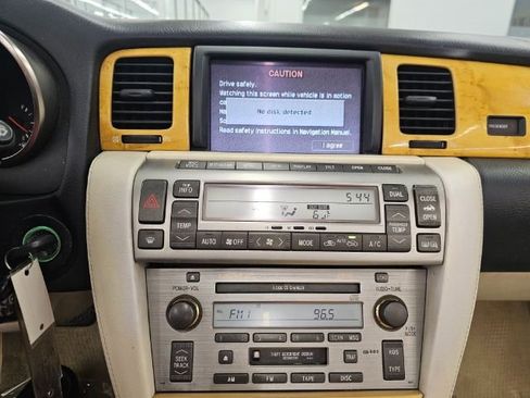 Used 2002 Lexus SC 430 Convertible image 21