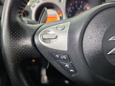 Used 2011 Nissan 370Z Touring RWD image 15