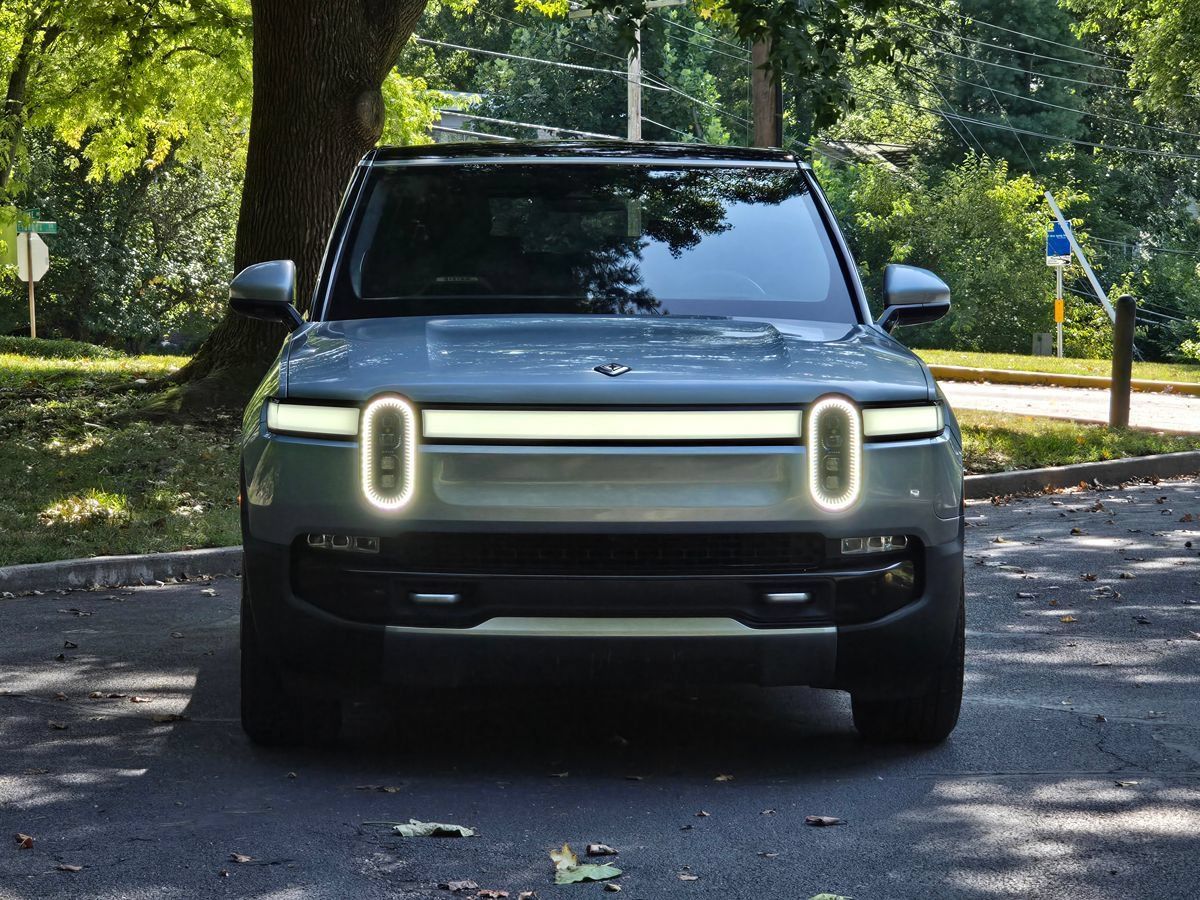 Used 2023 Rivian R1S Adventure Quad AWD/4WD image 9