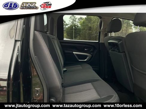 Used 2020 Nissan Titan SV AWD/4WD image 14