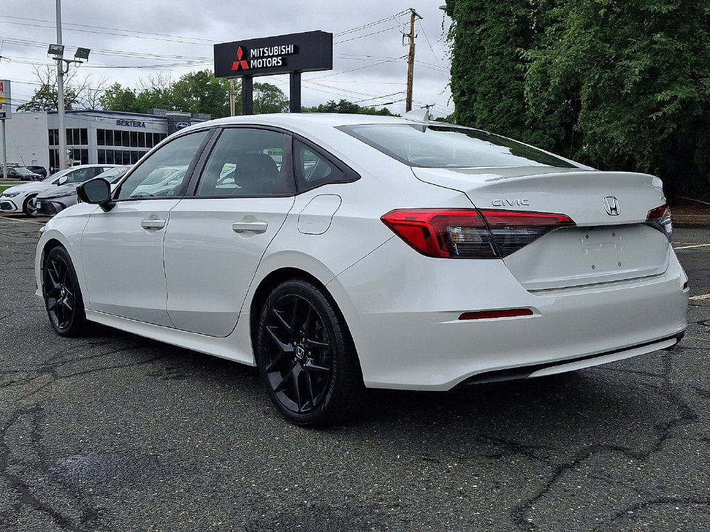 Used 2022 Honda Civic Sport image 4
