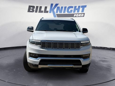 Used 2023 Jeep Grand Wagoneer 4WD image 8