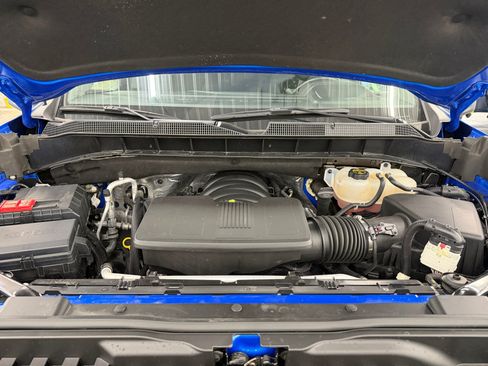 Used 2025 Chevrolet Silverado 1500 LT AWD/4WD image 29