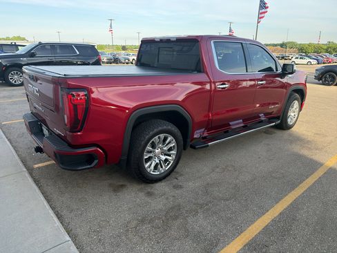 Used 2024 GMC Sierra 1500 Denali w/ Technology Package AWD/4WD image 4