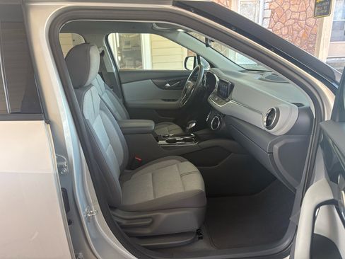 Used 2022 Chevrolet Blazer LT image 25