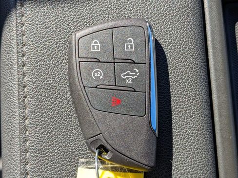 Used 2025 Chevrolet Silverado 1500 LT image 30