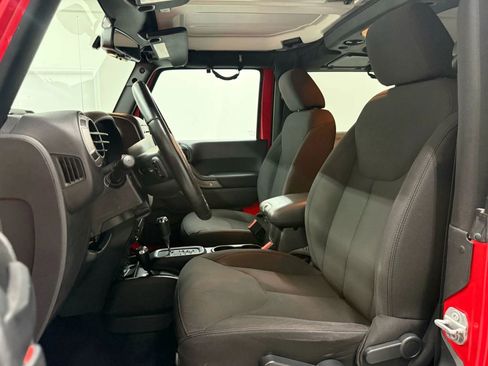 Used 2016 Jeep Wrangler Sport image 9